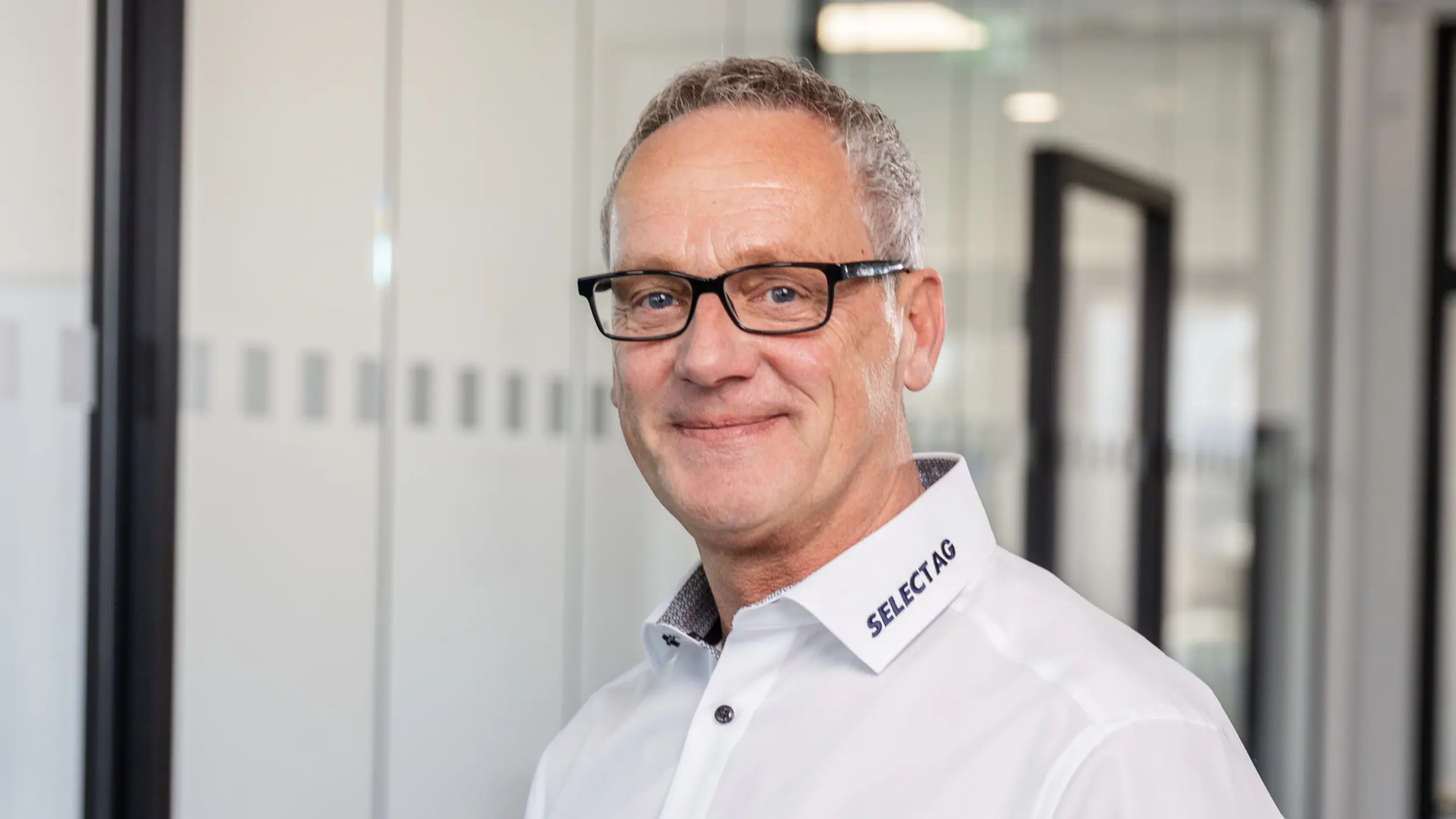 Select AG Mitarbeiter Volker Thrienjpg